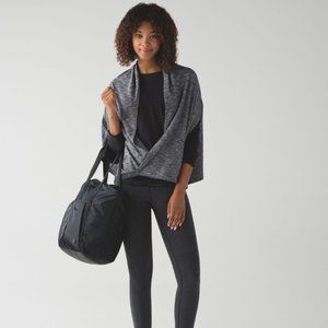 Lululemon Vinyasa Wrap Scarf in Coco Pique Black/White